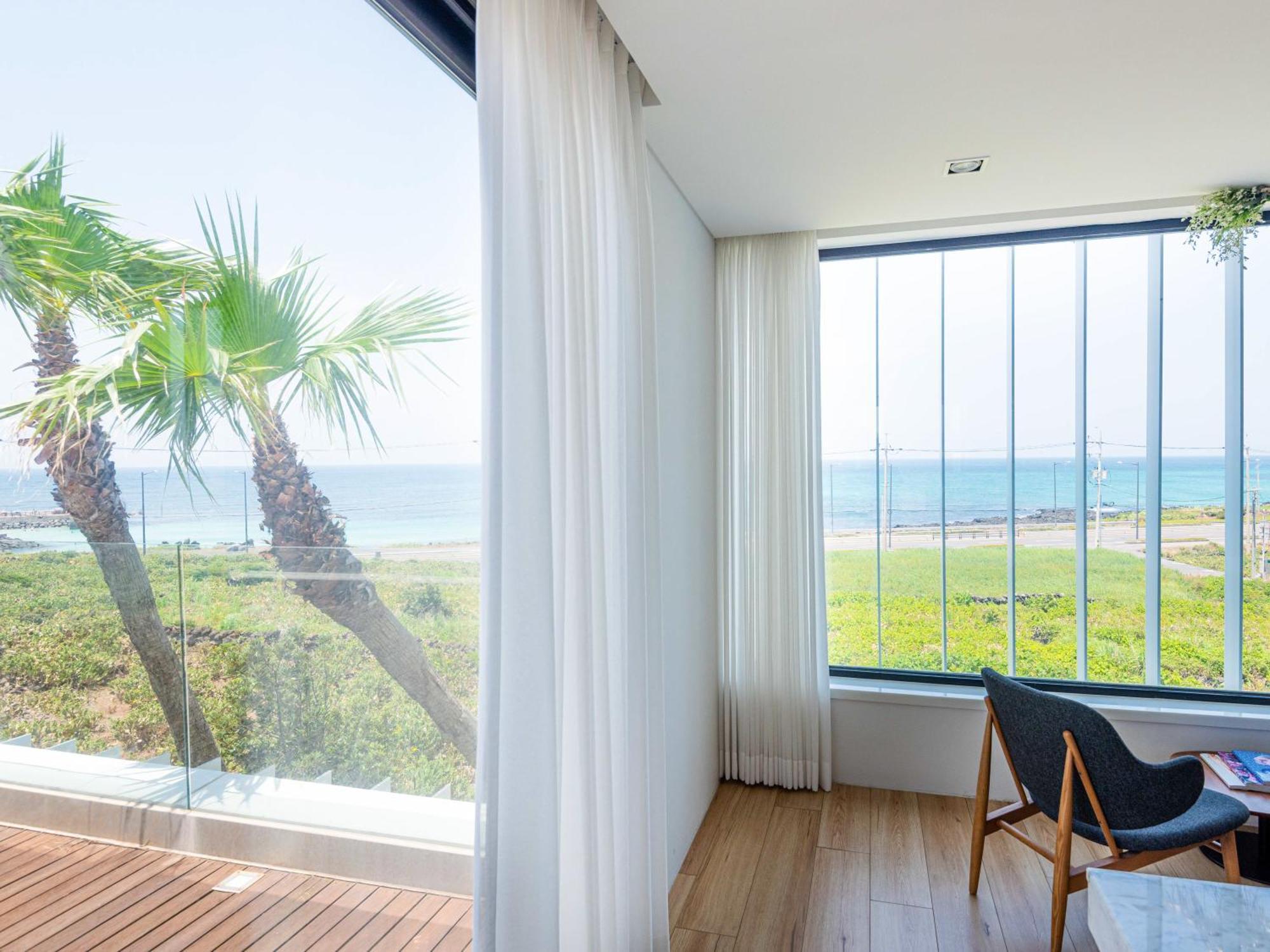 Boutique Pool Villa Namib Jeju Exterior photo